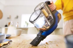 Philips SpeedPro Max 2-in-1 Kabelloser Staubsauger, 360°-Saugdüse, 25.2 V, 60 Min. Akku, Blau (XC8045/01) 14 Philips SpeedPro Max 2-in-1 Kabelloser Staubsauger, 360°-Saugdüse, 25.2 V, 60 Min. Akku, Blau (XC8045/01) -Staubsauger Geschäft 1d559f9362f8e40c865d2a62ba63df88