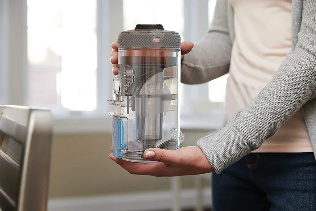 Black & Decker BHFEV362D 36V 2.0Ah Lithium 4in1 Akku-Stielsauger Wandhalterung 19 Black & Decker BHFEV362D 36V 2.0Ah Lithium 4in1 Akku-Stielsauger Wandhalterung – Bild 17