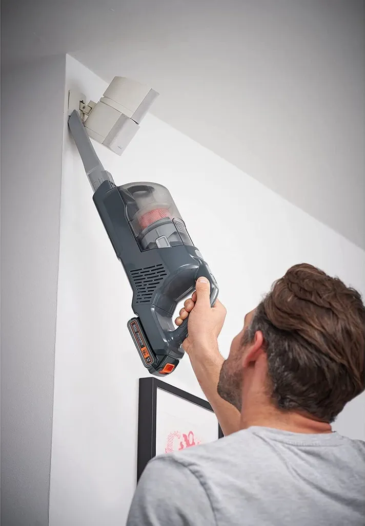 Black & Decker BHFEA18D1 Handstaubsauger Grau Beutellos 15 Black & Decker BHFEA18D1 Handstaubsauger Grau Beutellos – Bild 13